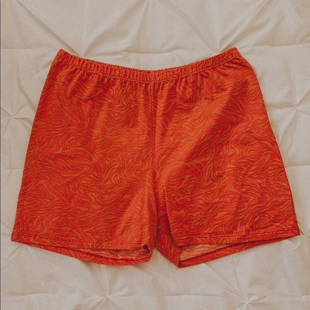 princess polly trippy waves biker shorts